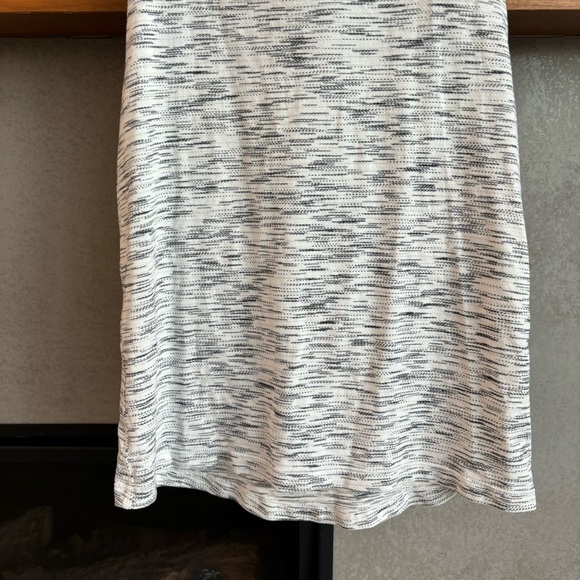 Lululemon Twist & Toil Tank, Size 4 - Picture 7 of 15
